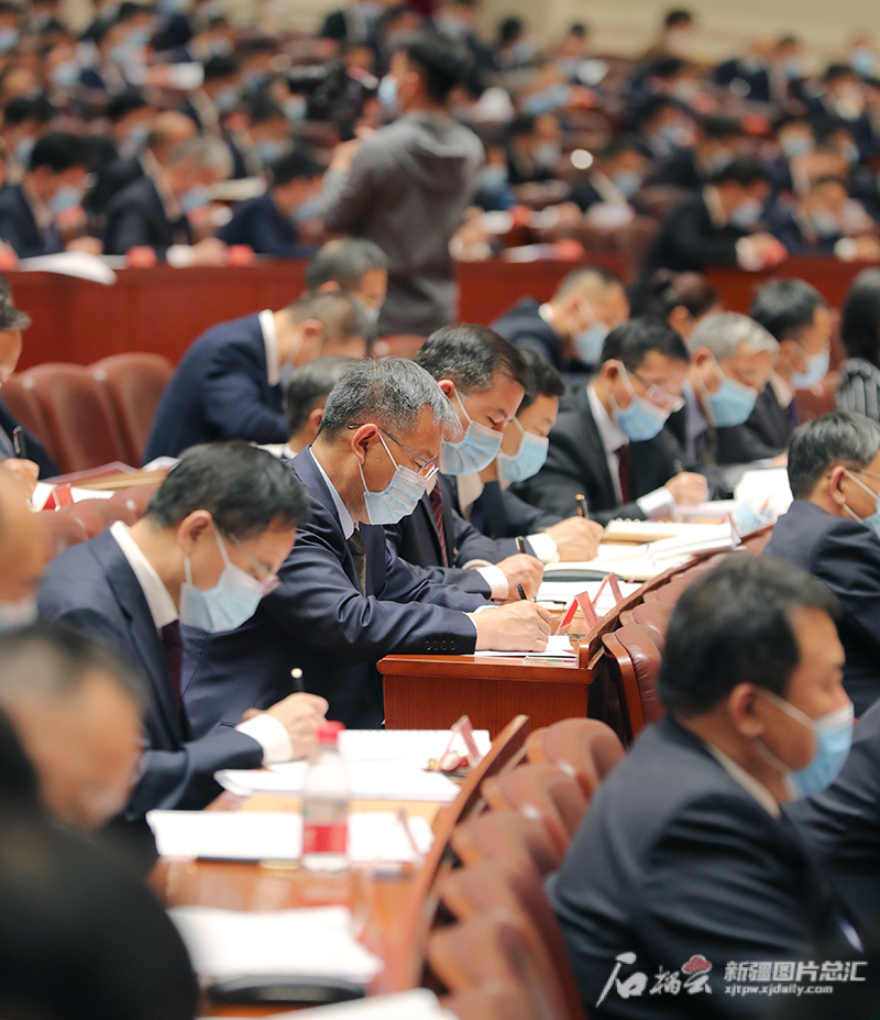 自治区党委十届三次全会召开 自治区党委十届三次全会召开